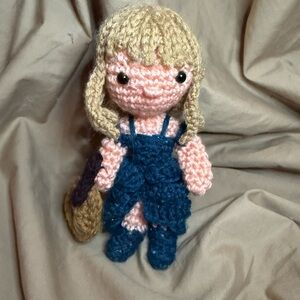 Taylor Swift crochet doll